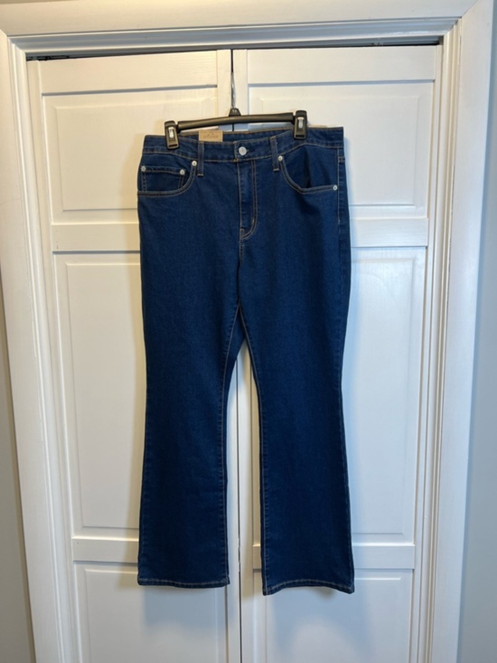 NWT Levi’s 725 High Rise Bootcut Jeans Size Women’s 31 Color Blue
